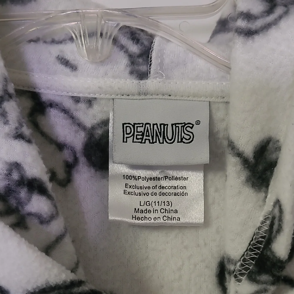 Peanuts White & Black Snoopy Fleece Quarter-Zip Pullover - Picture 2 of 4